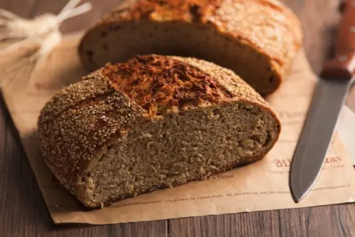 Mangiare pane di segale porta tanti benefici all'organismo: lo studio