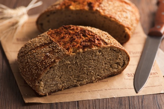 Mangiare pane di segale porta tanti benefici all'organismo: lo studio